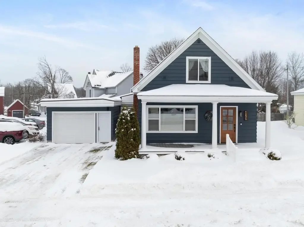 429 Boyne Ave, Boyne City