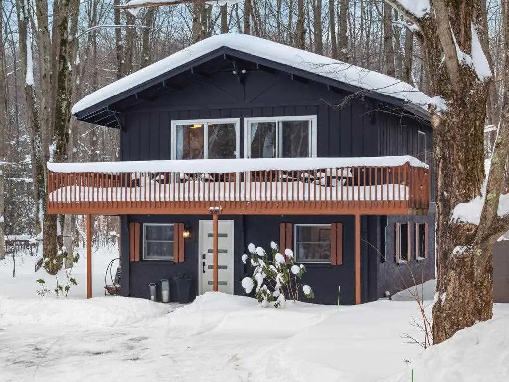 6688 Undervalden Drive, Bellaire