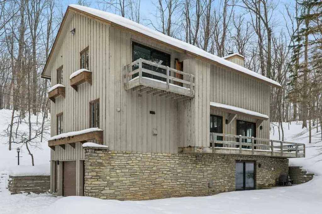 1158 Maple Court, Harbor Springs