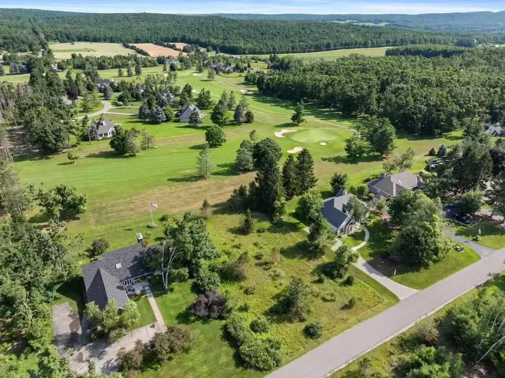 2807 Greenbriar, Harbor Springs