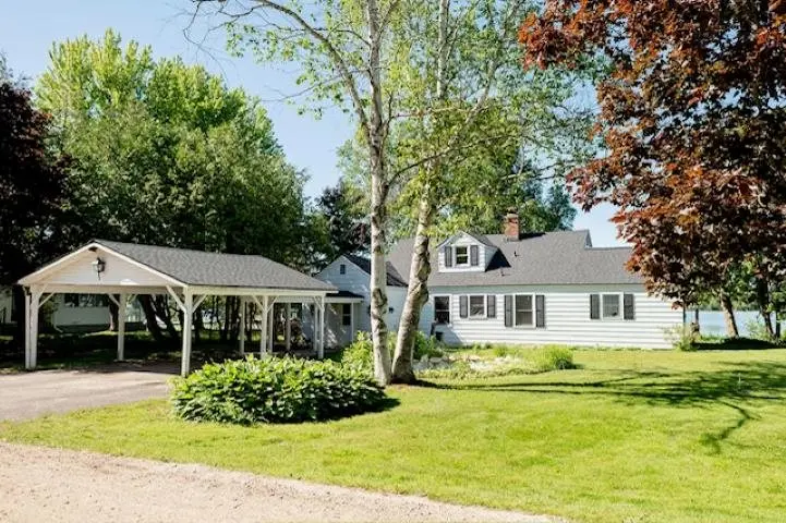 4874 Indiana Point, Alanson