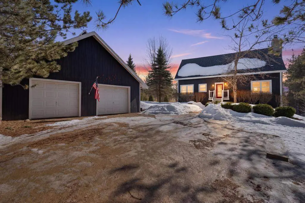1130 Red Pine Run, Charlevoix