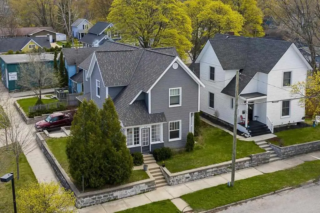 415 Liberty Street, Petoskey