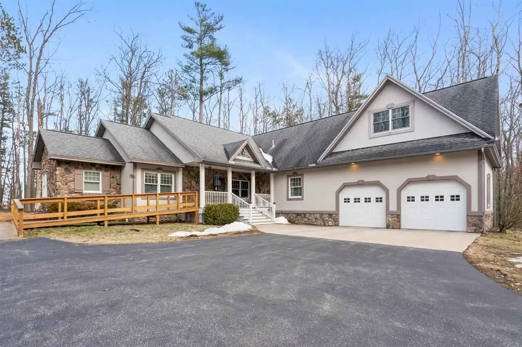 6530 Link Boulevard, Indian River