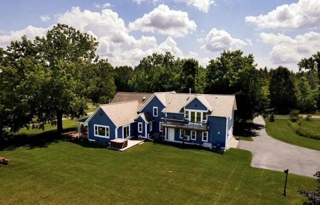 7322 Fryzelka Road, Buckley