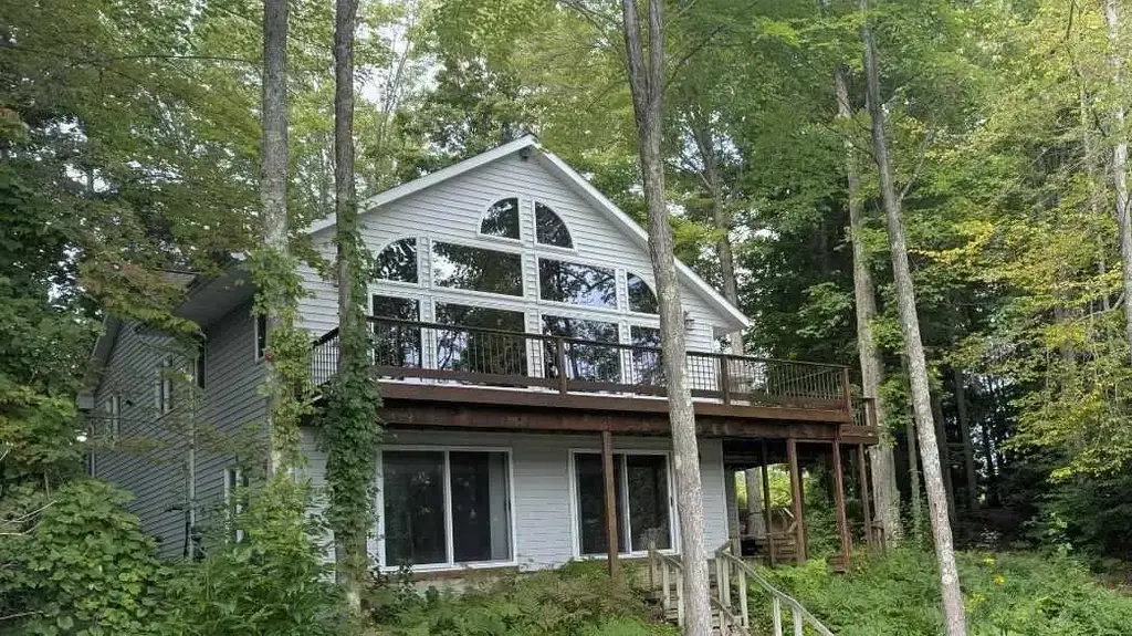 3520 Childs Lane, Central Lake