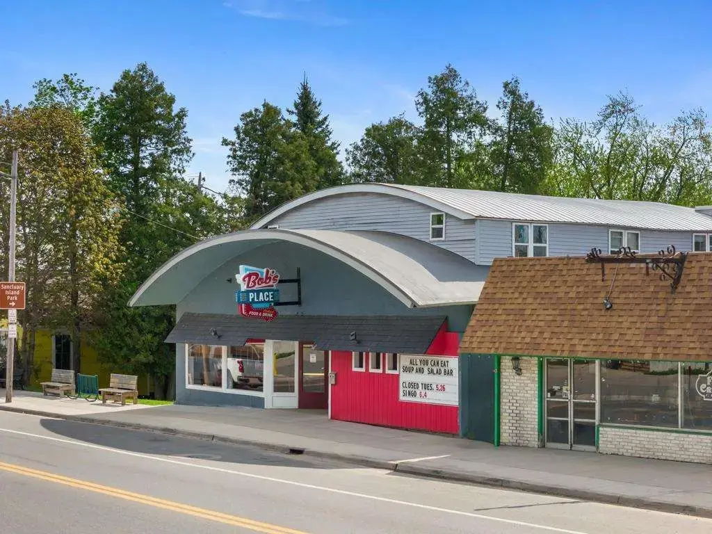 7515 S Us 31 Highway, Alanson