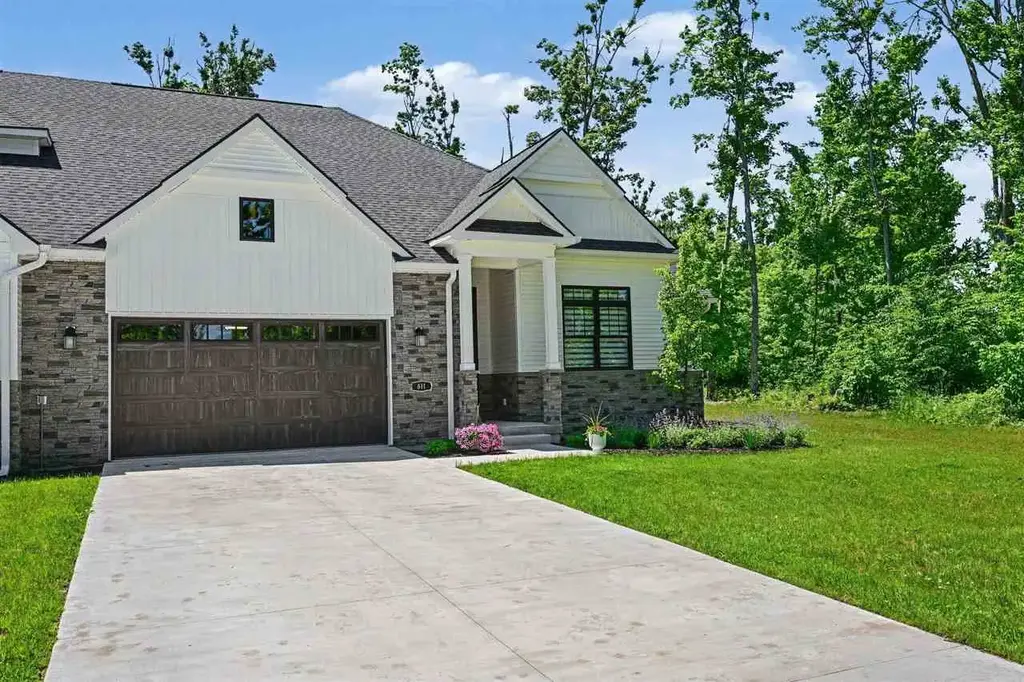 811 Fairways Drive, Harbor Springs