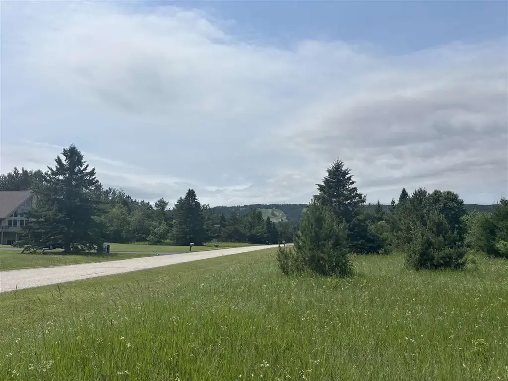 110 Pleasant Valley Drive, Harbor Springs
