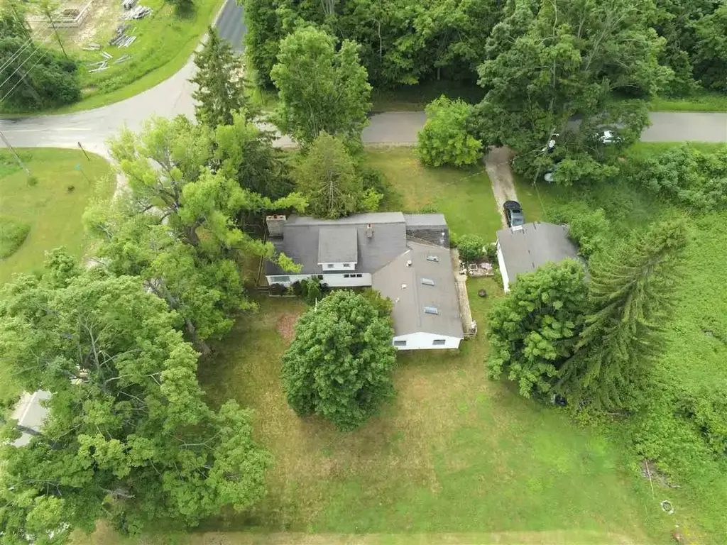 7962 W Stutsmanville Road, Harbor Springs