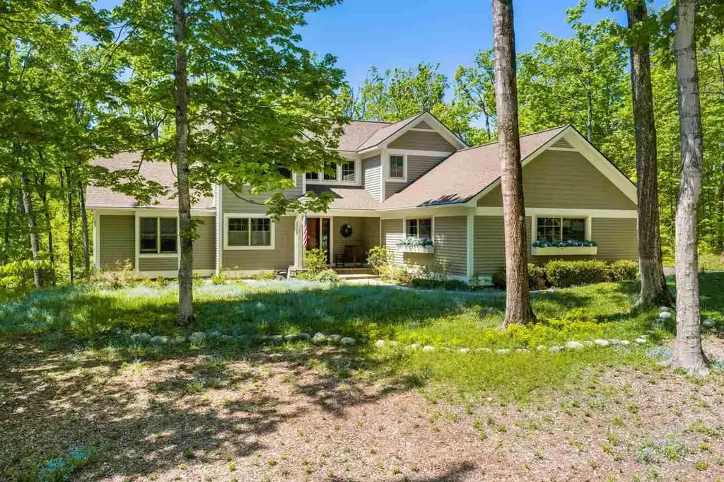 4563 Stoney Hill Court, Harbor Springs