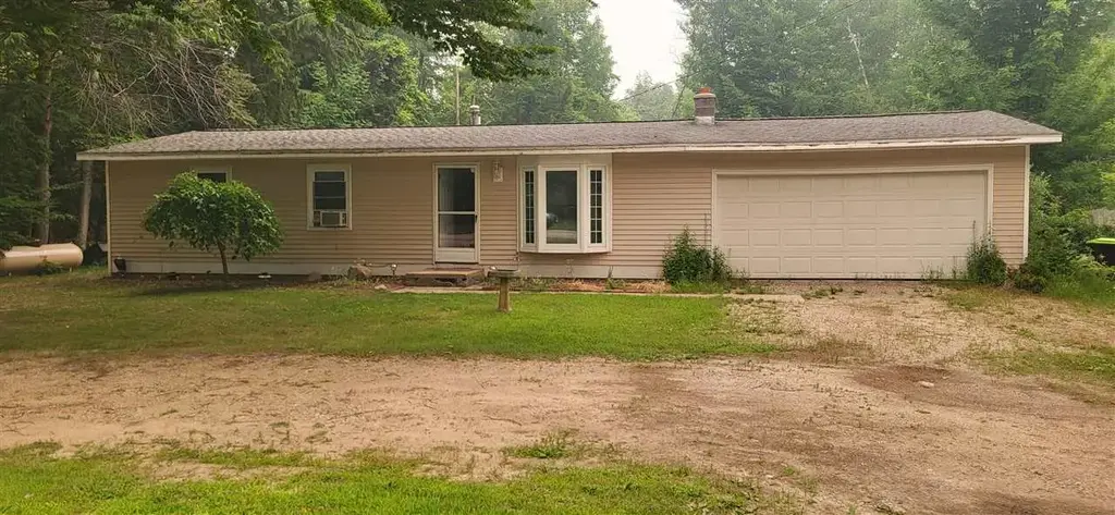 1988 N Us 31, Kewadin