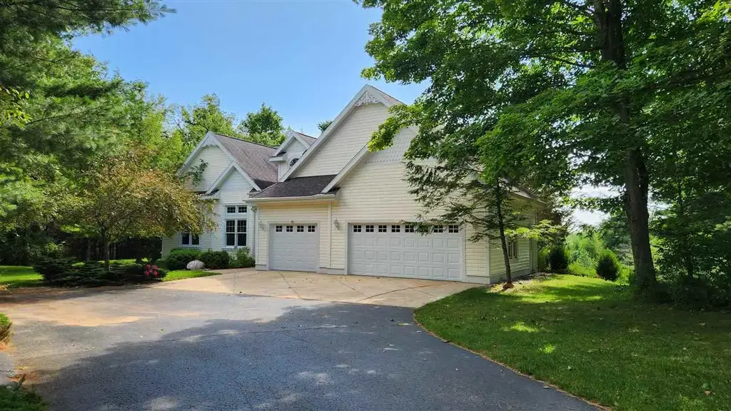 3397 Quick, Harbor Springs