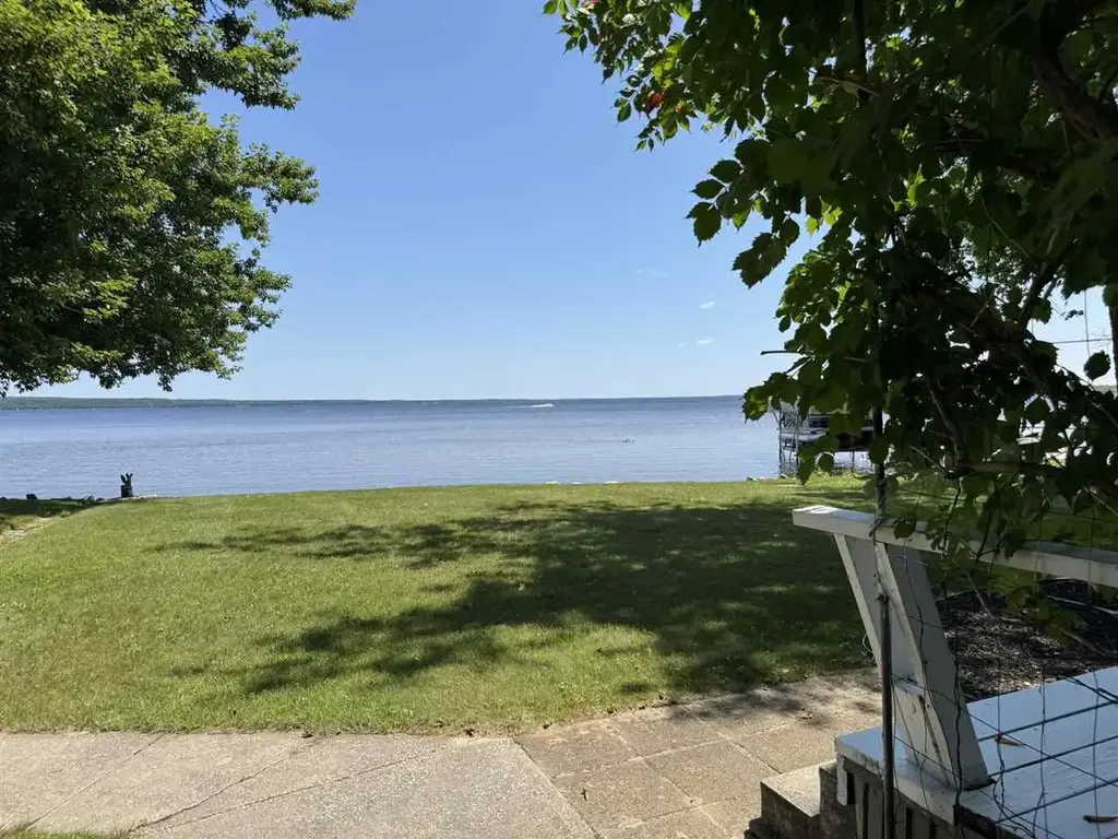 2120 N Black River Road, Cheboygan