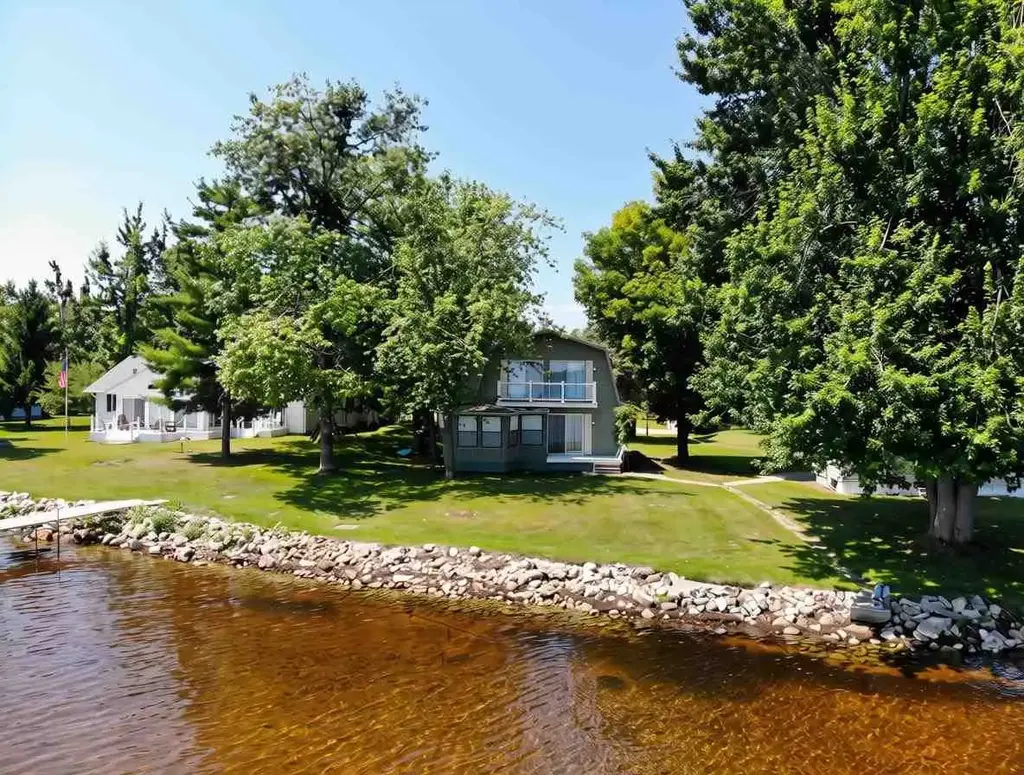 2120 N Black River Road, Cheboygan