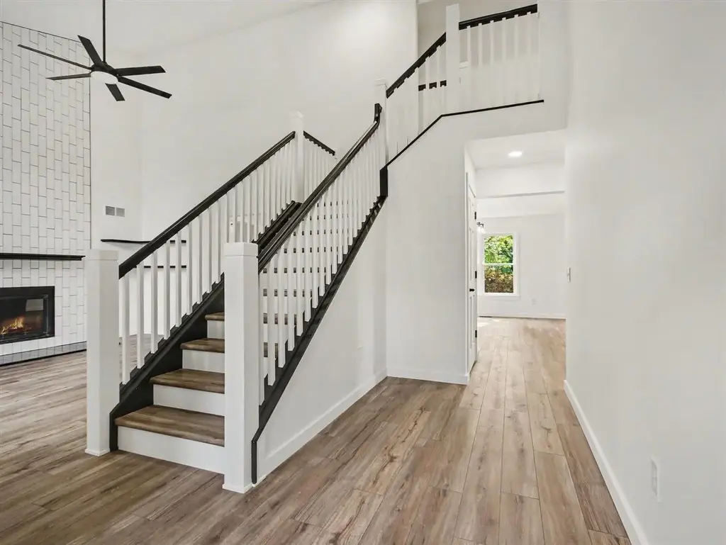 6807 Hillside Drive, Harbor Springs