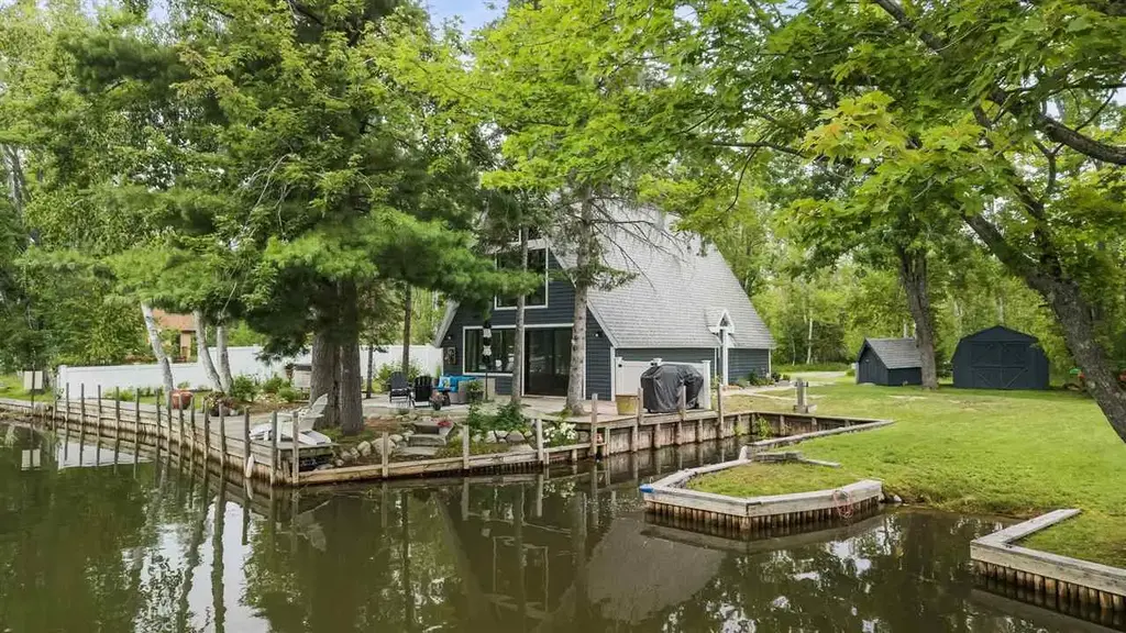 8448 Devils Elbow Drive, Brutus