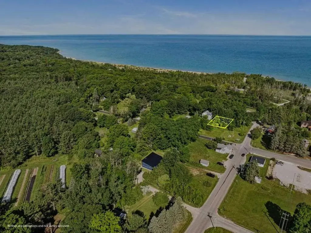 Tbd South Lot Bluff Terrace, Harbor Springs