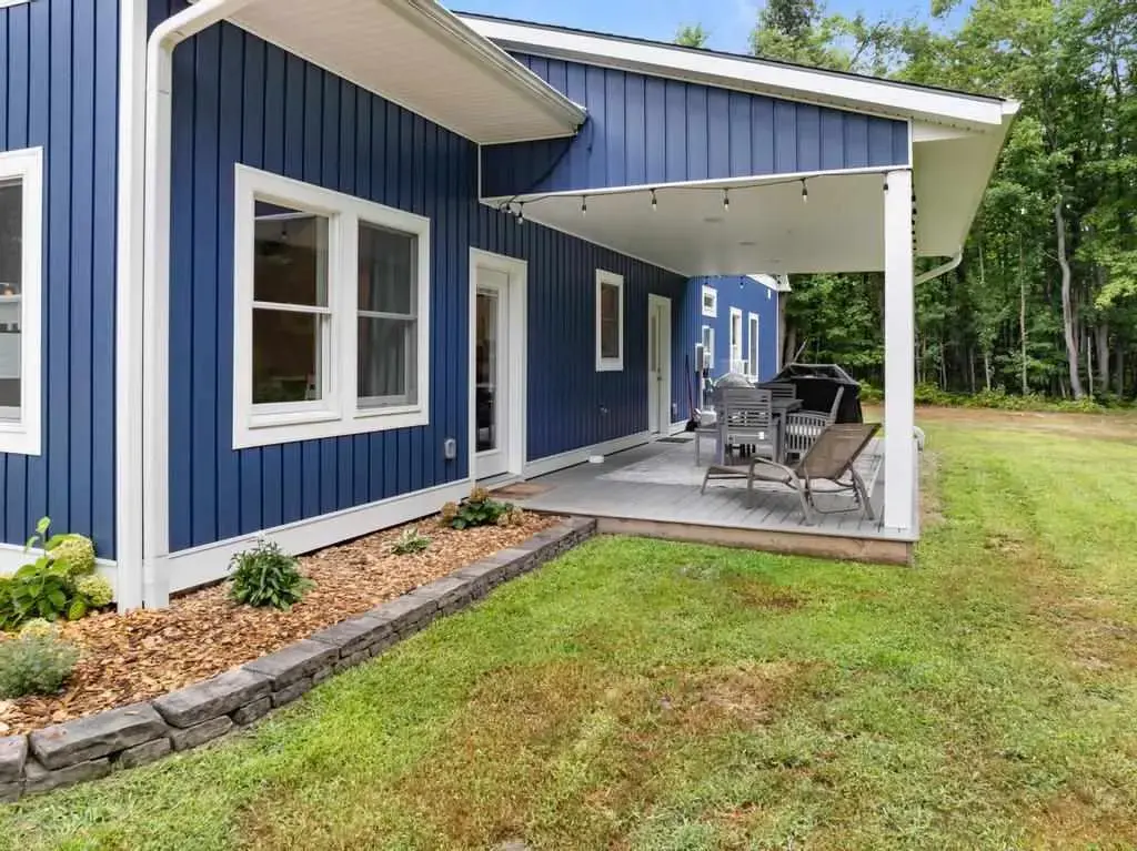 4402 W Stutsmanville Road, Harbor Springs