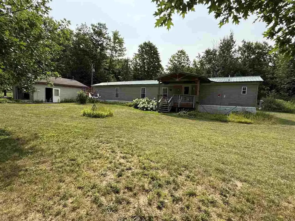 8609 Boynton Road, Harbor Springs