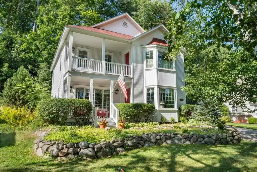 519 E Third Street, Harbor Springs