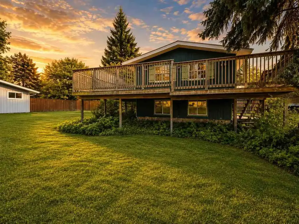 6090 Us 31 South, Charlevoix
