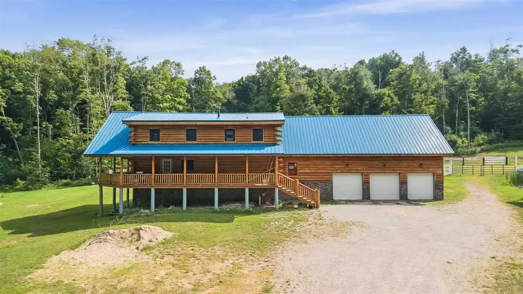 750 E Lakeview Road, Levering