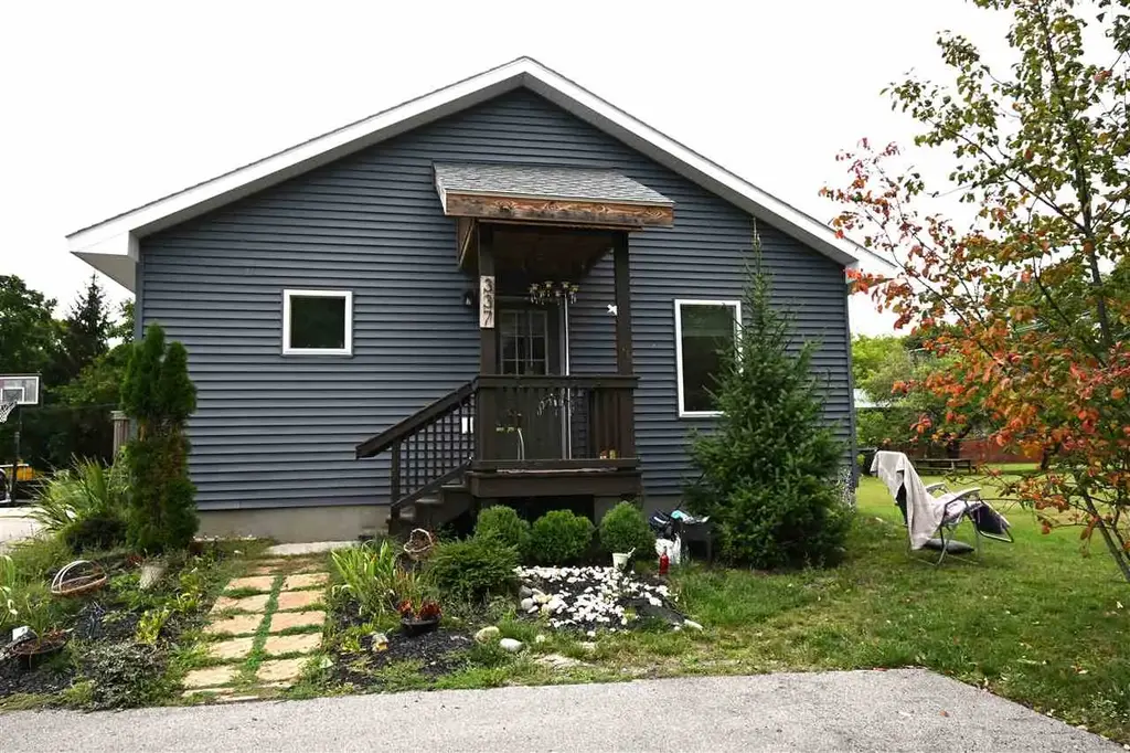 337 Bailey Street, Boyne City