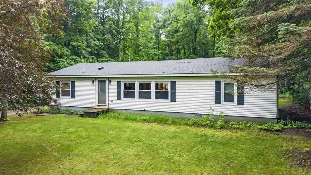 9649 Rogers Road, Alanson