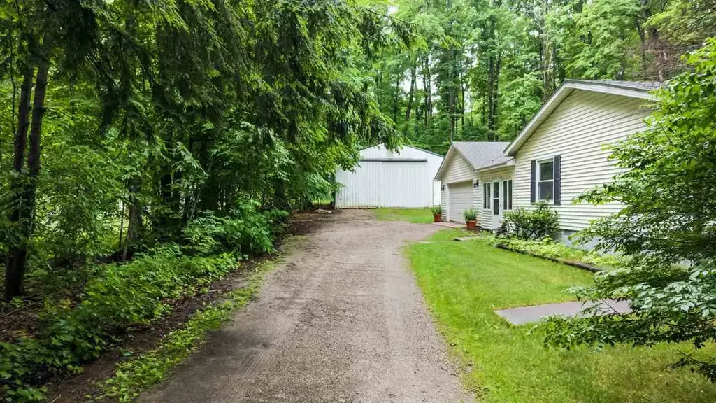 9649 Rogers Road, Alanson