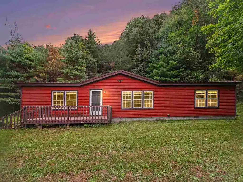 4830 Mount Bliss, East Jordan