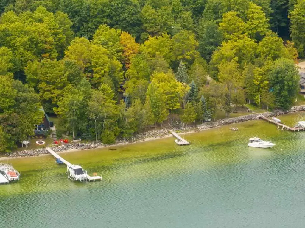 9225 Village Road, East Jordan