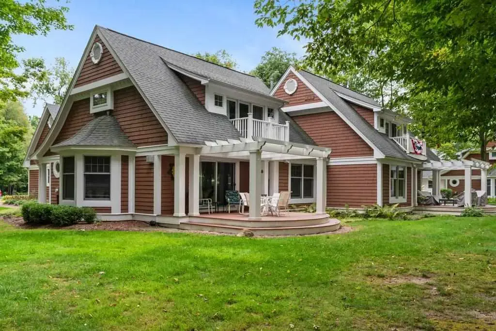 4140 Pinehurst Lane 877, Harbor Springs