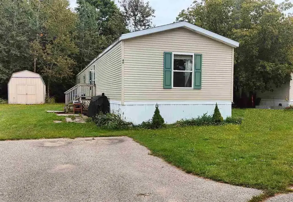 7463 Old Us 31 Hwy 49, Petoskey