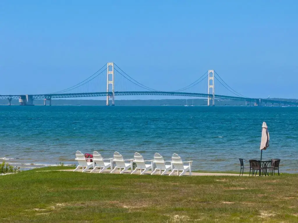20626 Northern Lights Lane, Mackinaw City
