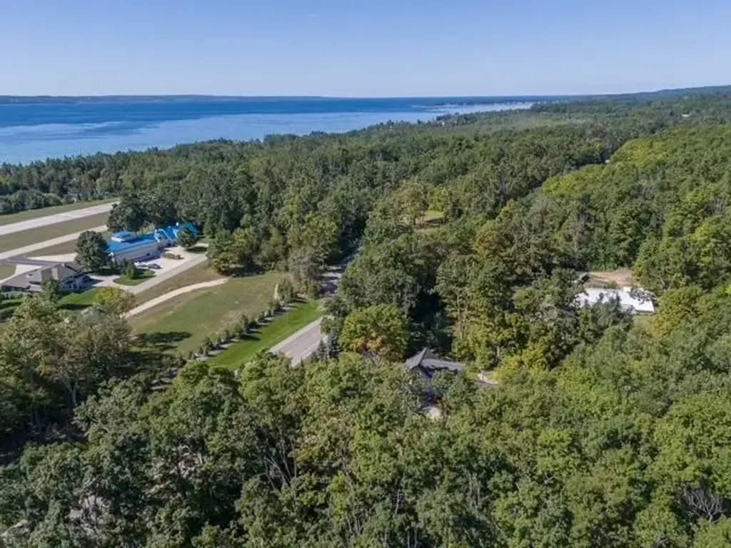 7901 M119 Highway, Harbor Springs