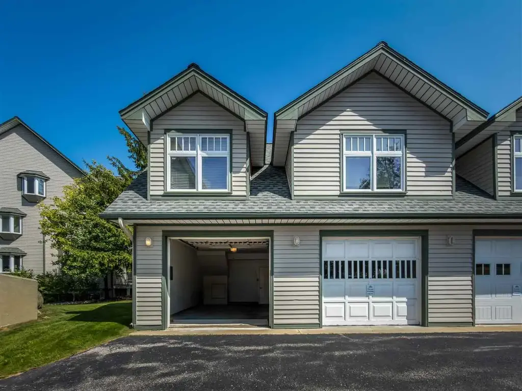 810 Maple Leaf Lane G8, Petoskey