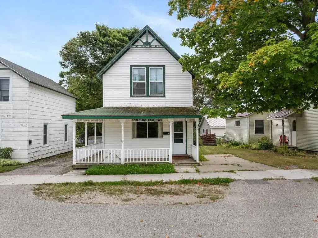 144 Prospect Street, St. Ignace