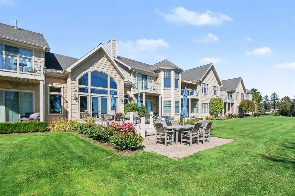 2800 Oden Road, Petoskey