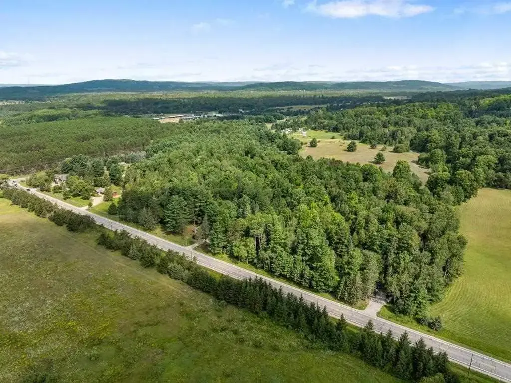 Thumb Lake Road, Boyne Falls