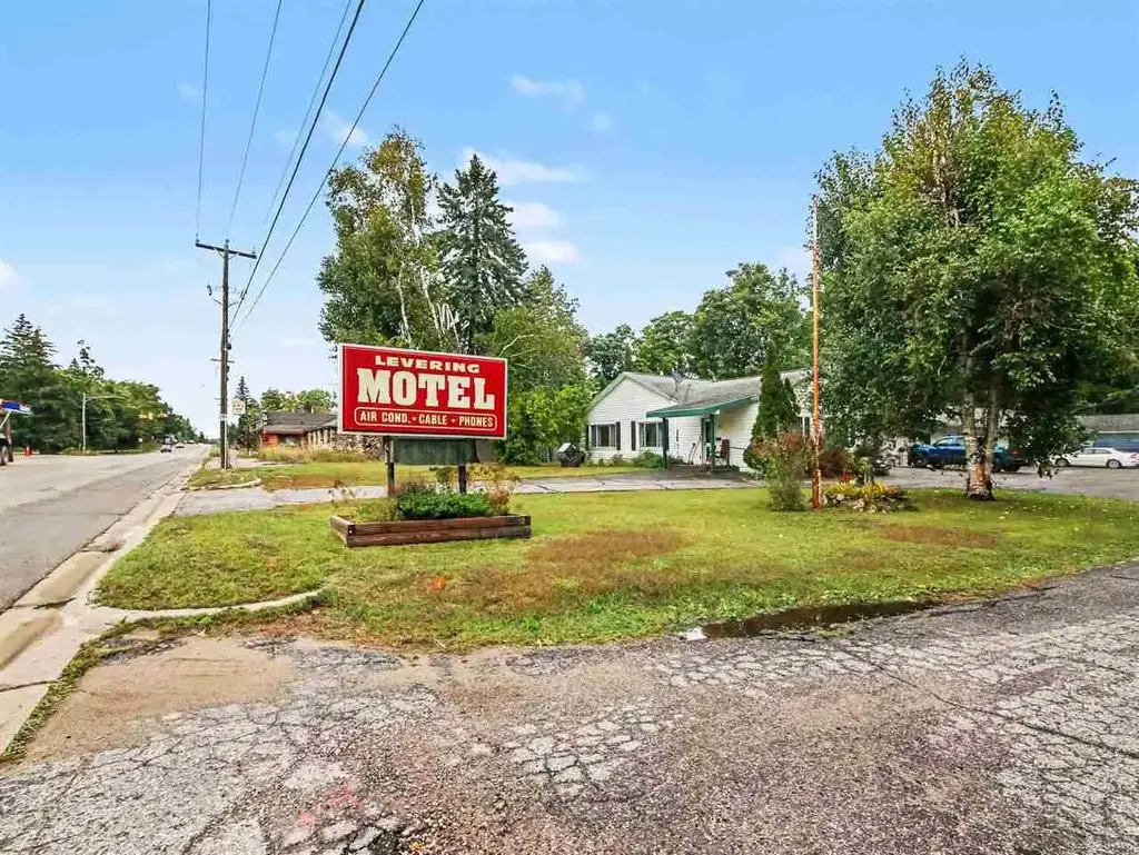 5692 N Us 31 Highway, Levering
