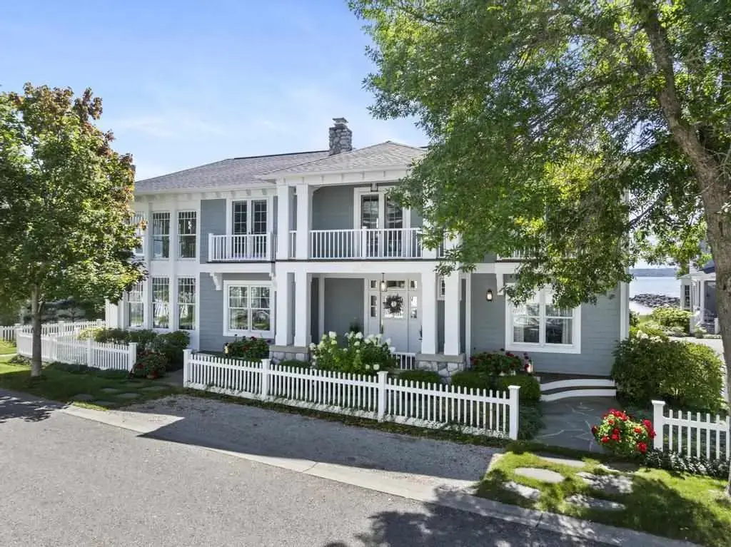 1205 West Bay Road, Harbor Springs