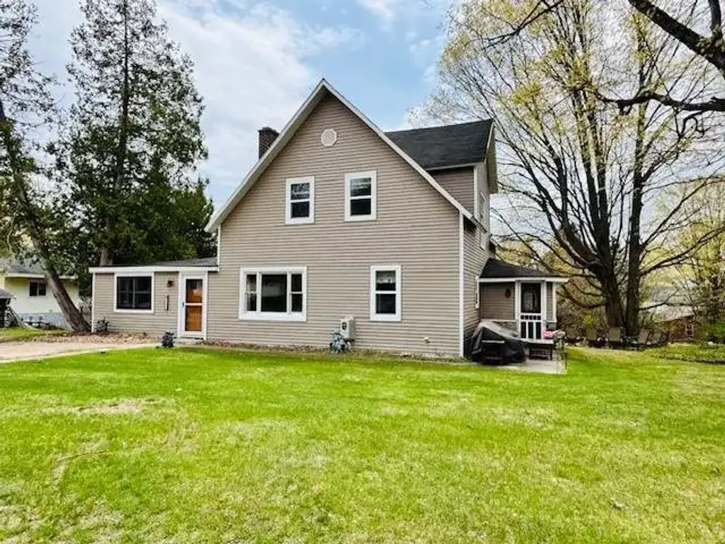 145 W Court Street, Boyne City
