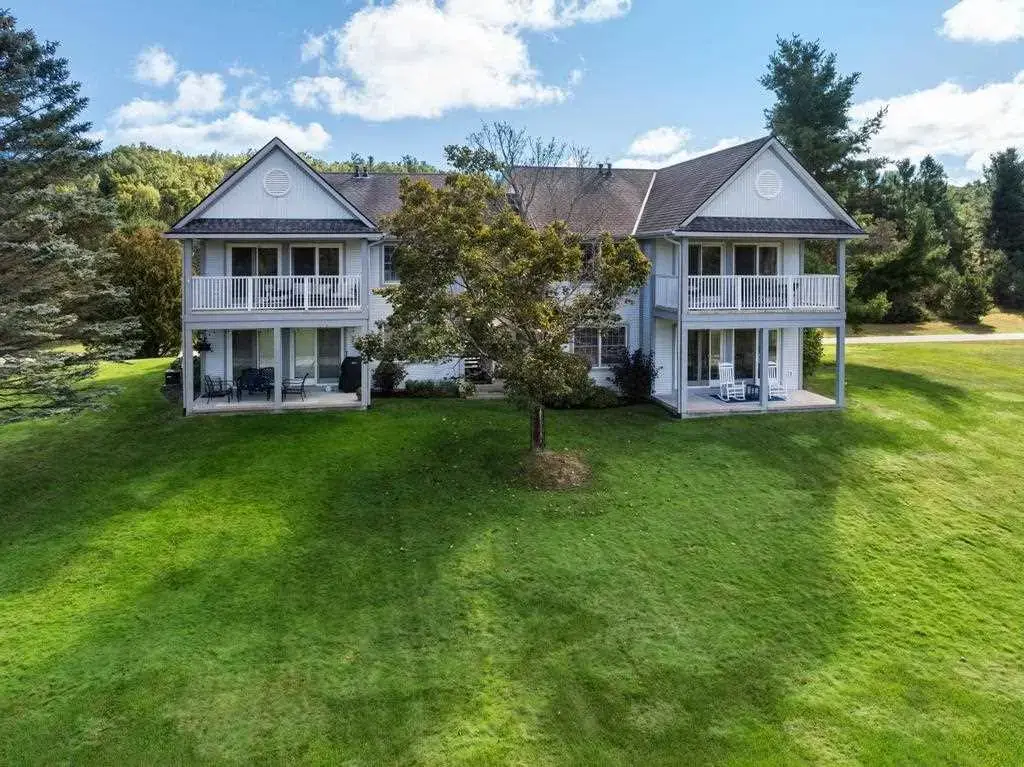3880 Parkside Way 42, Harbor Springs