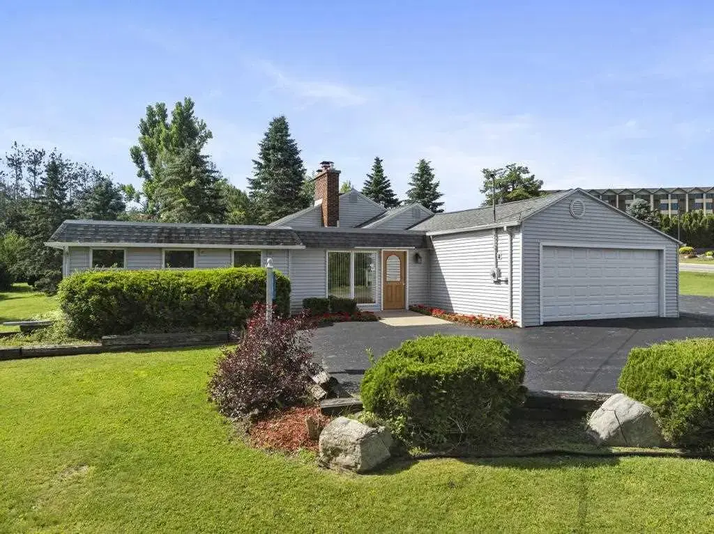 1414 Kilborn Drive, Petoskey