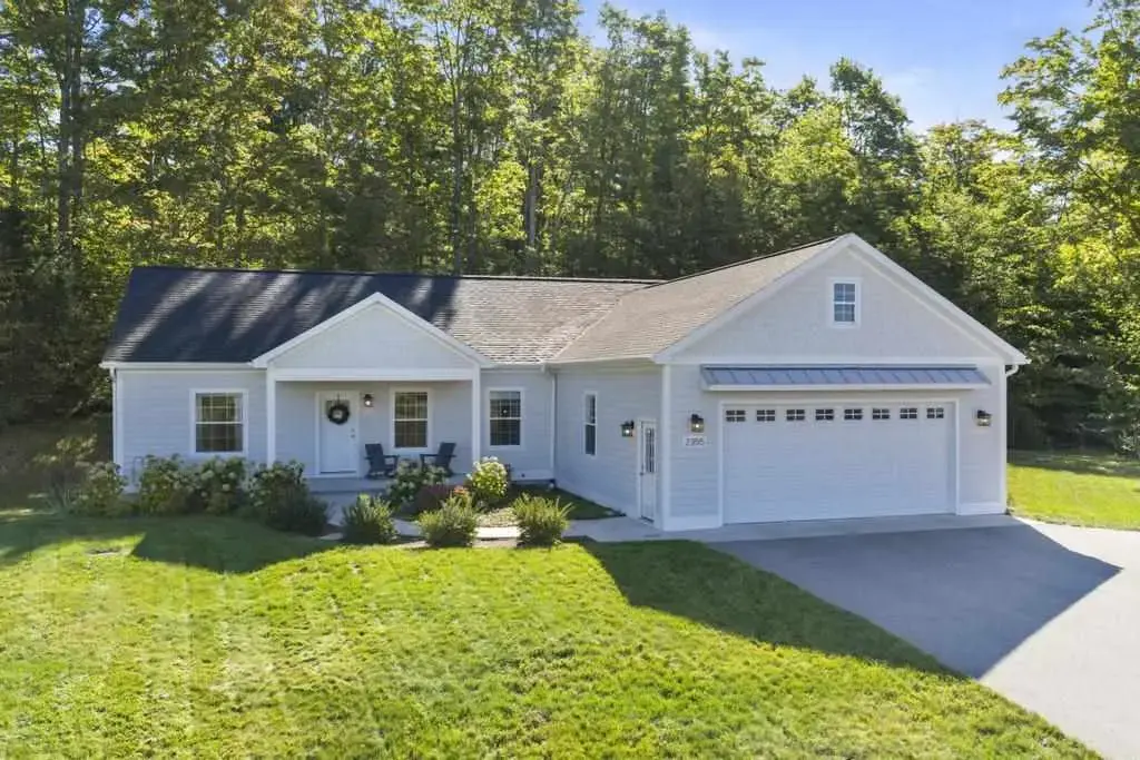 2355 Countryside Lane, Petoskey