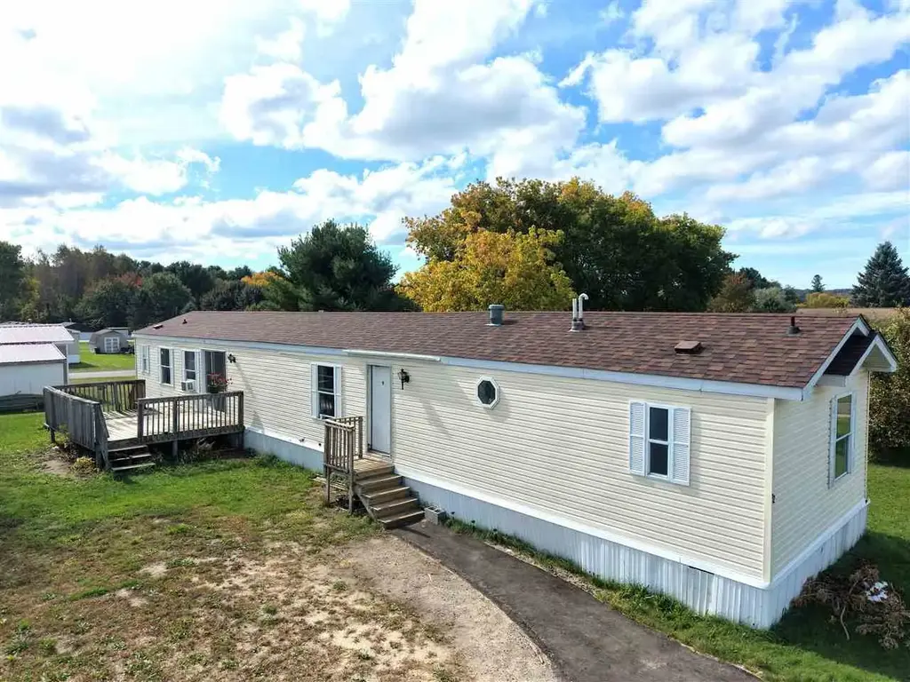 32 Juniper Drive, East Jordan