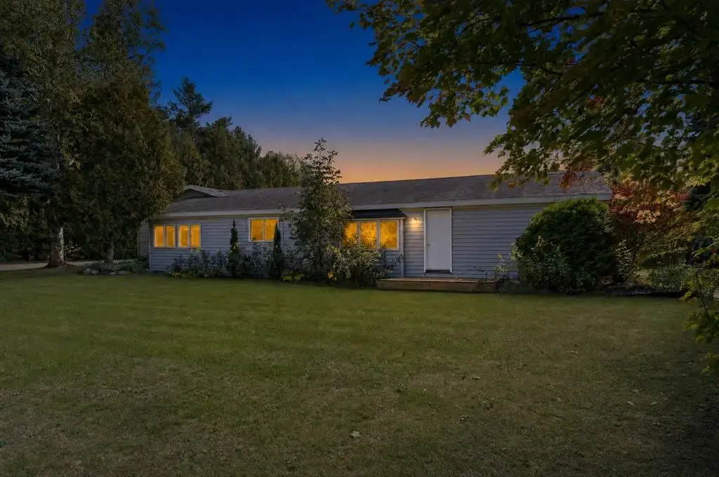 3640 Pickerel Lake Road, Petoskey