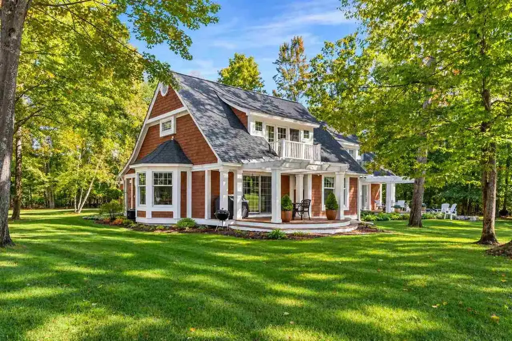 4251 Pinehurst Lane, Harbor Springs