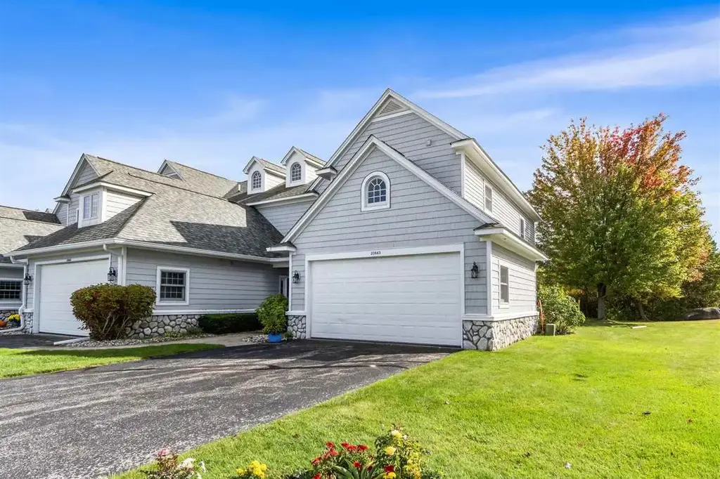 20643 Northern Lights Lane, Mackinaw City